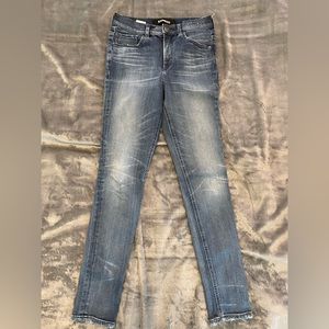 Express Women’s size 0S Denim Perfect jeans with Stretch +